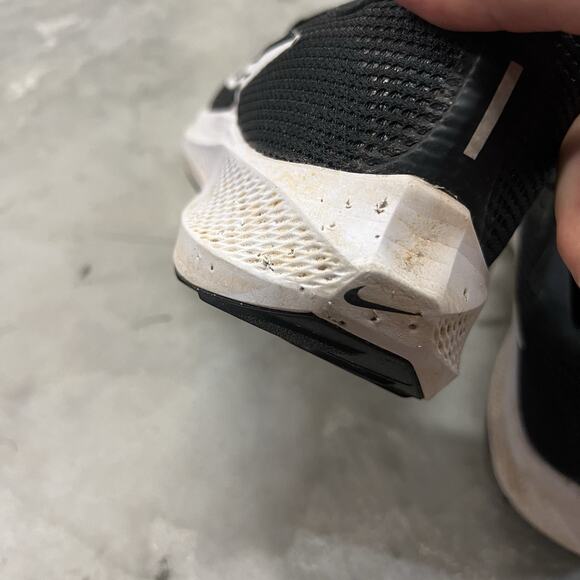 Nike Air Zoom Pegasus 40 White Black Running Shoes Men's Size 13 DV3853-001 - Picture 2 of 9